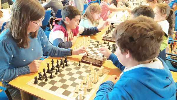 DE VIAJE A LOGROÑO A JUGAR AL AJEDREZ