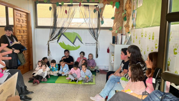 TE REGALO UN POEMA 4: PALABRA (GIANNI RODANI y CECILIA DE ROGGERO)