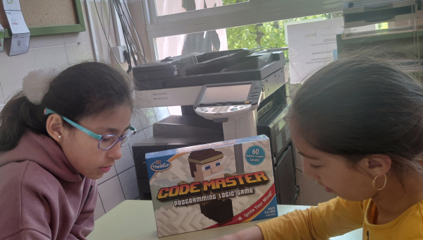 JUEGO DE MESA DE ROBÓTICA